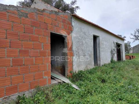 Monte alentejano com 5,6 hc,são francisco serra, santiago do cacém.