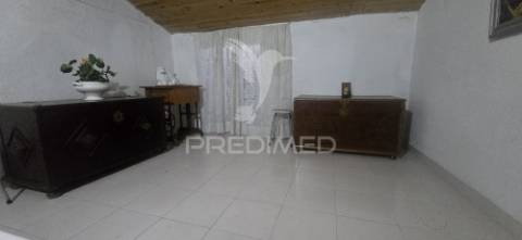 Moradia t3 à venda no arneiro – concelho de nisa