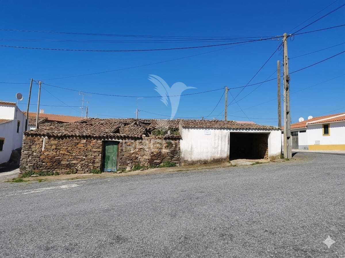 Oportunidade de investimento em mértola, aldeia mesquita – casa em pedra