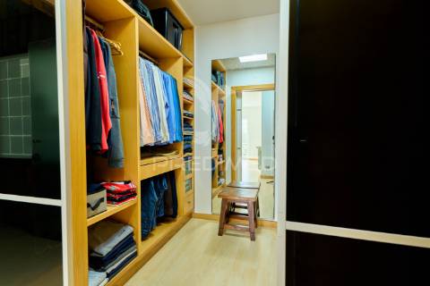 Apartamento t3 com áreas excepcionais e garagem box no centro de fátima