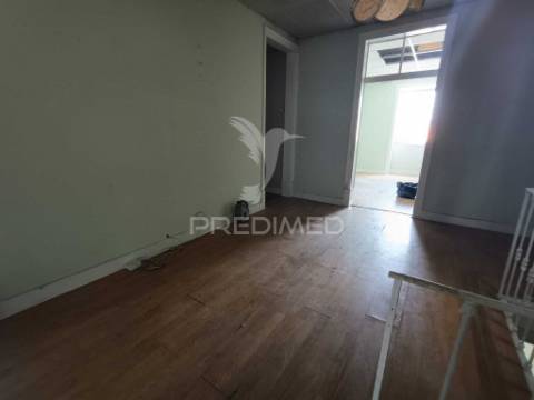 Prédio urbano - beja