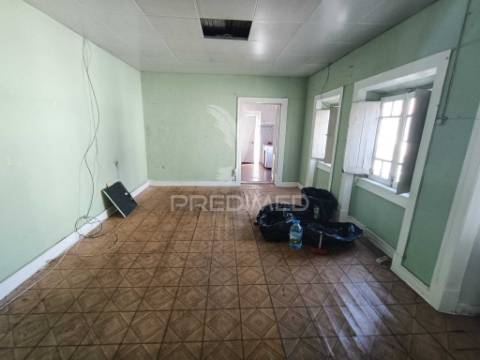 Prédio urbano - beja