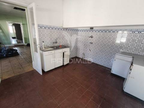 Prédio urbano - beja