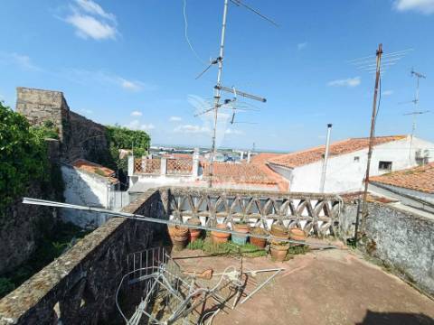 Prédio urbano - beja