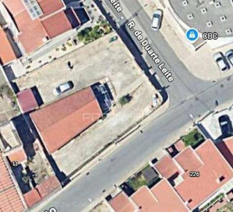 Terreno urbano 511 m² com moradia t2 (antigo t1) – excelente oportunidade de investimento | almada