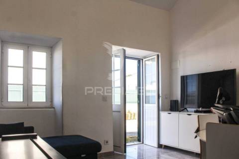 Terreno urbano 511 m² com moradia t2 (antigo t1) – excelente oportunidade de investimento | almada