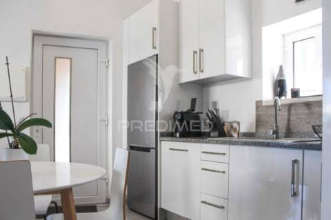 Terreno urbano 511 m² com moradia t2 (antigo t1) – excelente oportunidade de investimento | almada