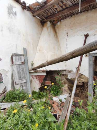 Oportunidade de reabilitação – casa com terreno em mesquita, alentejo
