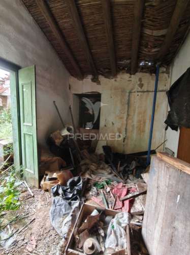 Oportunidade de reabilitação – casa com terreno em mesquita, alentejo