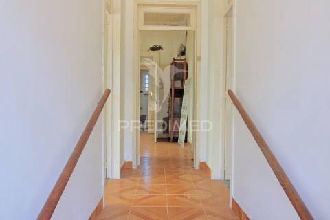 Moradia t2 para recuperação com projeto aprovado – praia da vitória