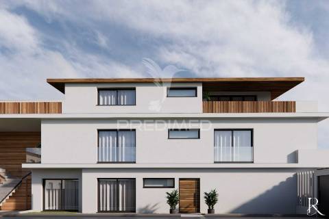 Moradia t2 para recuperação com projeto aprovado – praia da vitória