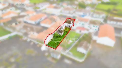 Moradia t2 para recuperação com projeto aprovado – praia da vitória