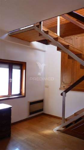 T0  -  rua alegria  -  centro do porto