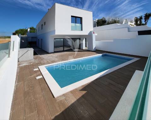 Moradia isolada - t4 com piscina e garagem