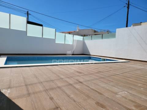 Moradia isolada - t4 com piscina e garagem