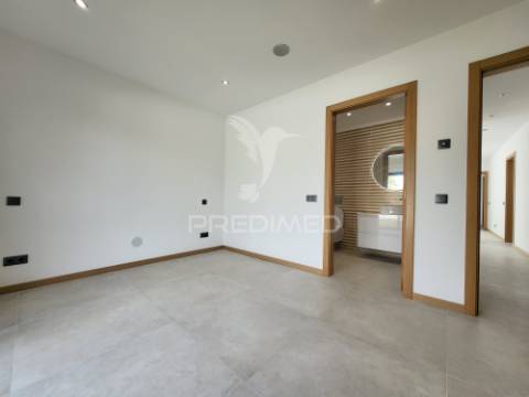 Moradia isolada - t4 com piscina e garagem