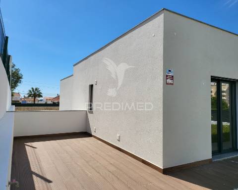 Moradia isolada - t4 com piscina e garagem