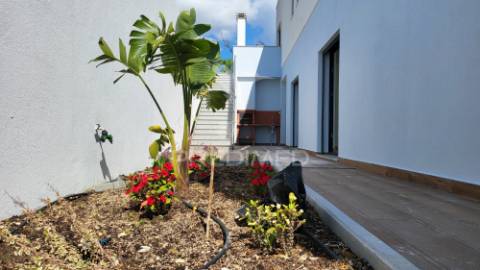 Moradia isolada - t4 com piscina e garagem