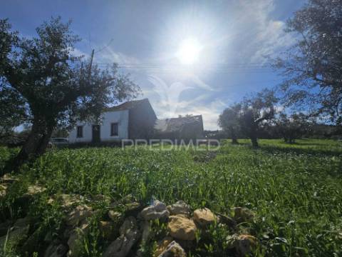 Moradia para restaurar