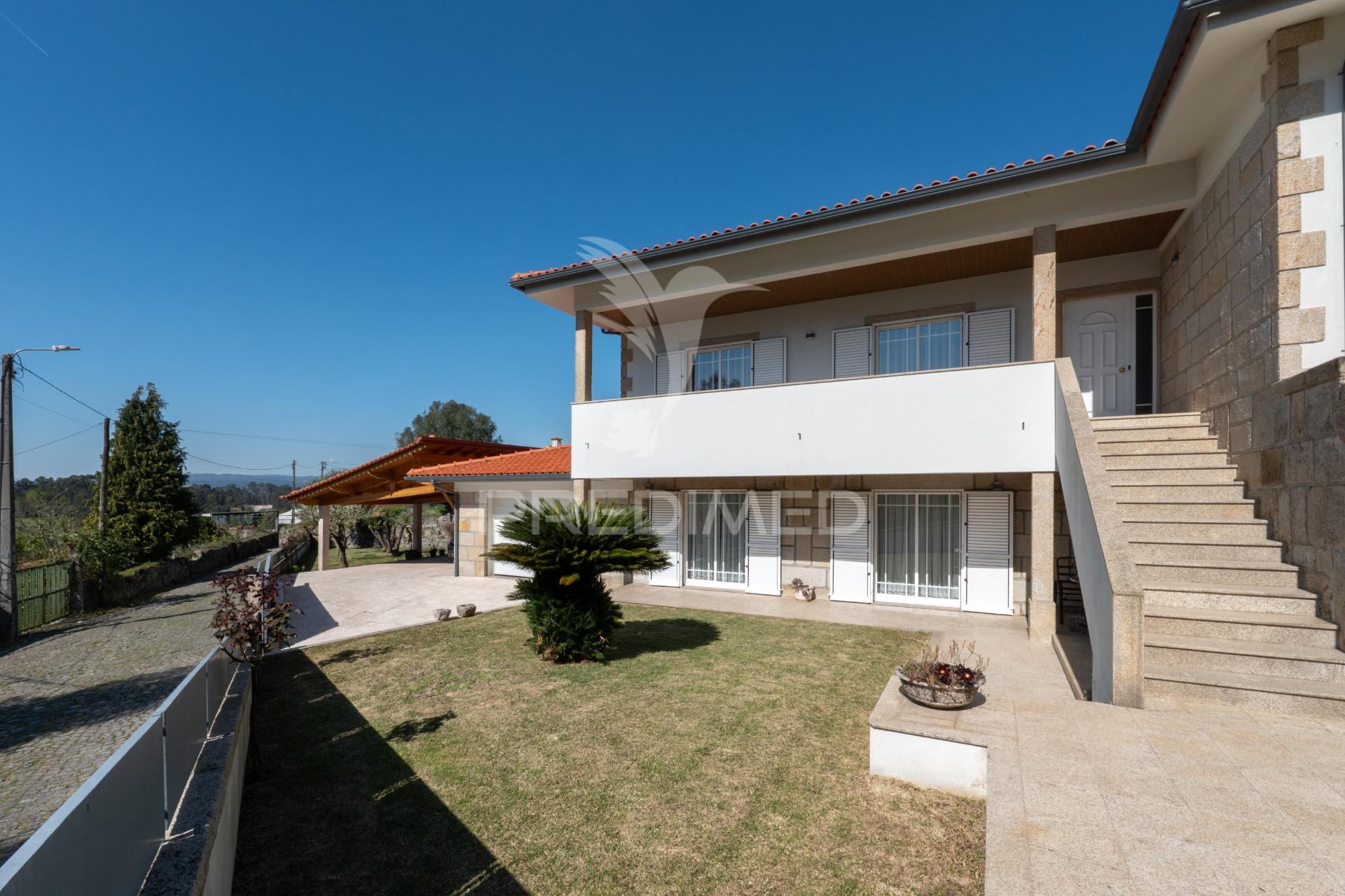 Moradia t4 de excelência | adaúfe, braga