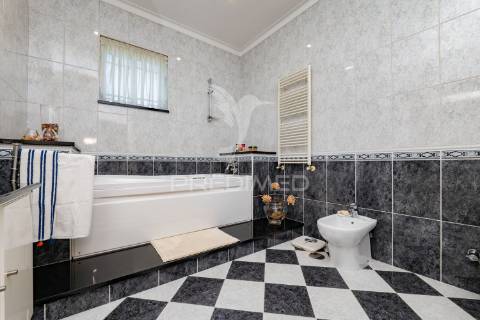 Moradia t4 de excelência | adaúfe, braga