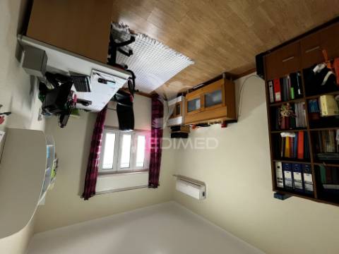 Moradia t3 com em terreno de 300m²  | vila nova da barquinha