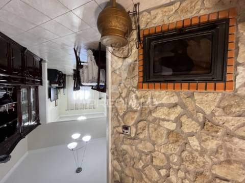 Moradia t3 com em terreno de 300m²  | vila nova da barquinha