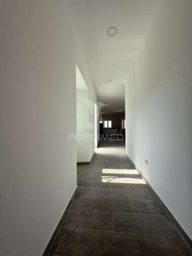 Apartamento t2 novo com garagem no centro de alcanena