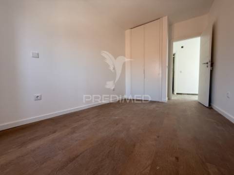 Apartamento t2 novo com garagem no centro de alcanena