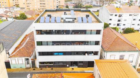 T2 com terraço e jardim | próximo da linha rubi | candal – vila nova de gaia