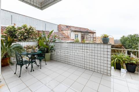 T2 com terraço e jardim | próximo da linha rubi | candal – vila nova de gaia