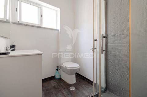 T3 transformado em t2 na povoa de santo adrião pronto a habitar