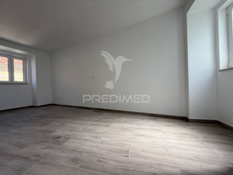 Apartamento t2 novo no centro de alcanena