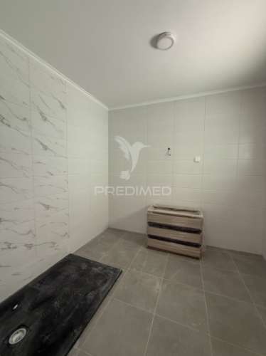 Apartamento t2 novo no centro de alcanena