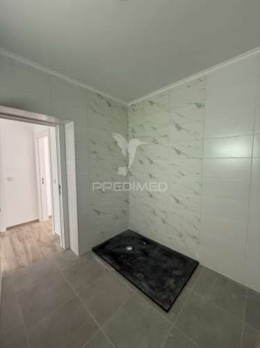 Apartamento t2 novo no centro de alcanena