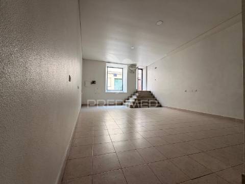 Loja no centro de palmela