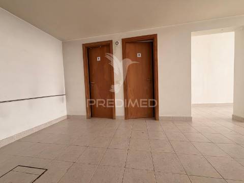 Loja no centro de palmela