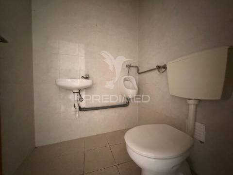 Loja no centro de palmela