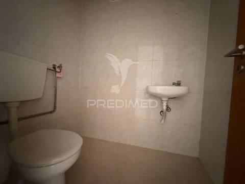 Loja no centro de palmela