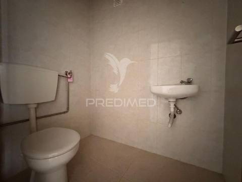 Loja no centro de palmela