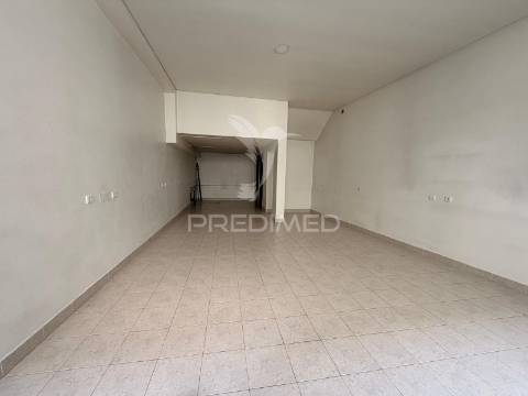 Loja no centro de palmela