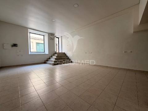 Loja no centro de palmela