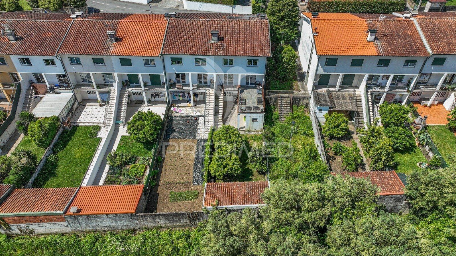 Moradia t3 - carrazedo, amares