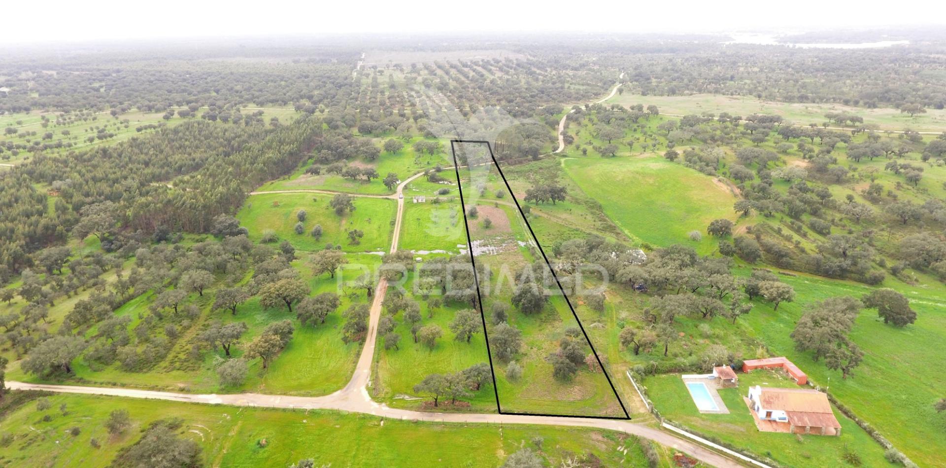 Terreno rustico com 18000m2