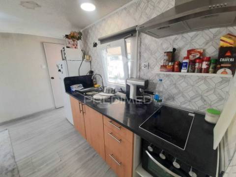 Mobil home t2 em camping pinhal novo.