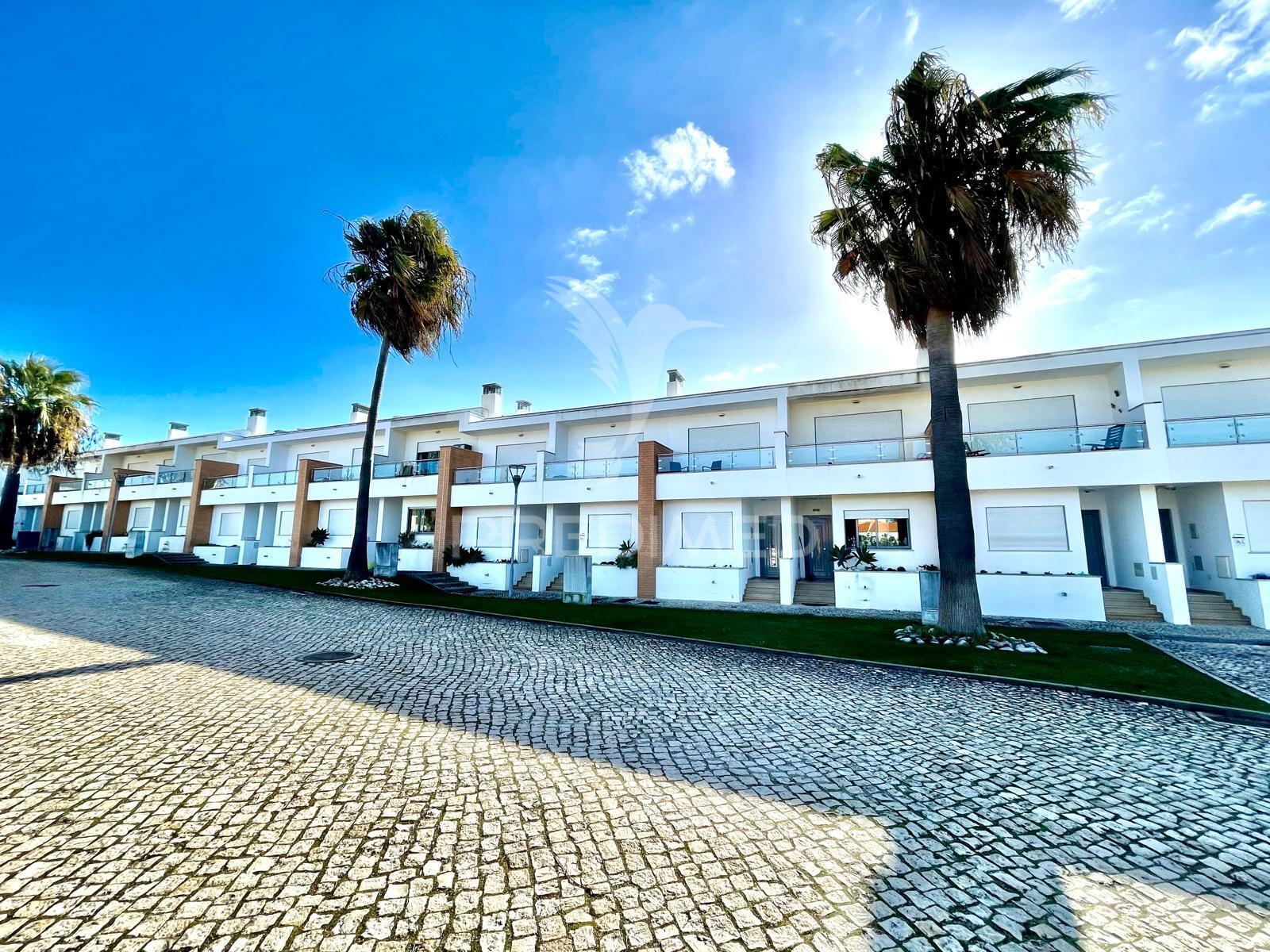 Moradia t2 com piscina, garagem e totalmente equipada – pronta a habitar