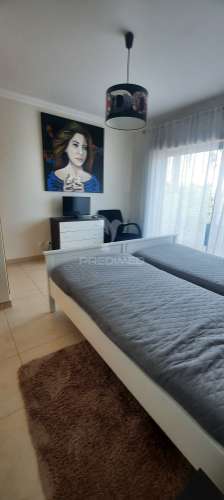 Moradia t2 com piscina, garagem e totalmente equipada – pronta a habitar