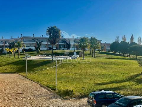 Moradia t2 com piscina, garagem e totalmente equipada – pronta a habitar