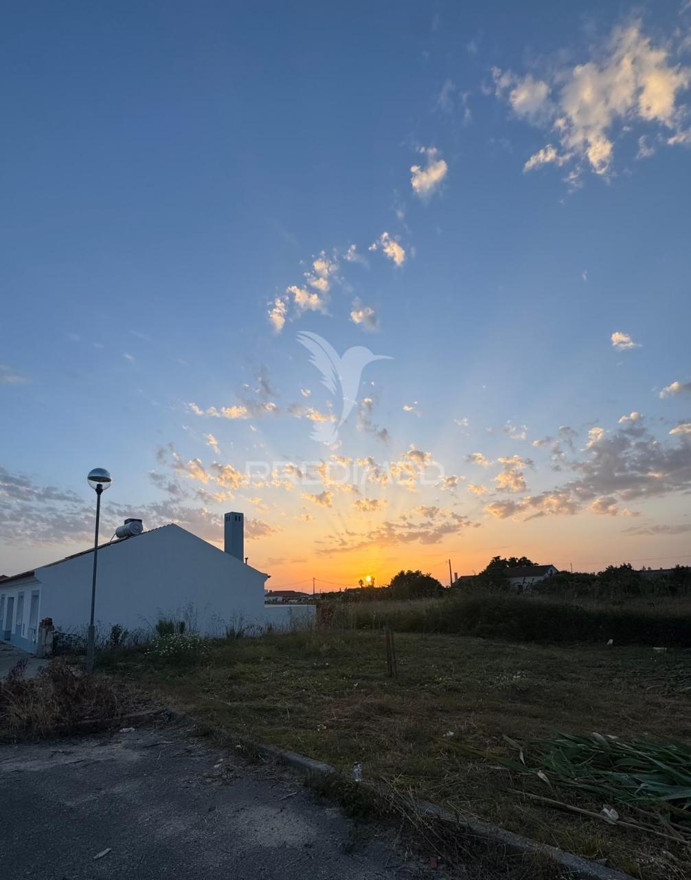 Lote de terreno com projecto aprovado para moradia térrea,odemira.