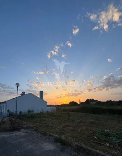 Lote de terreno com projecto aprovado para moradia térrea,odemira.